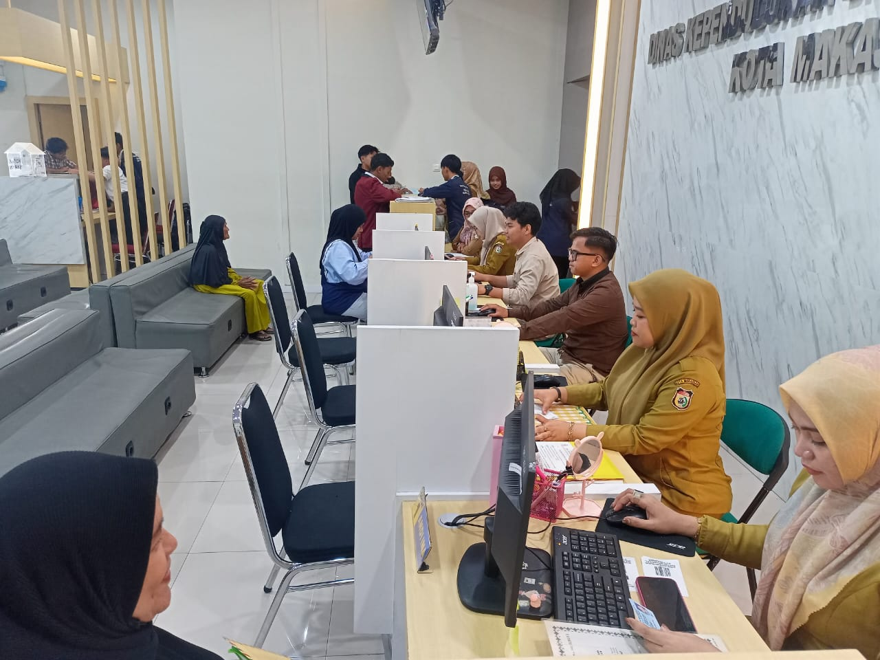 Aktivitas pelayanan warga